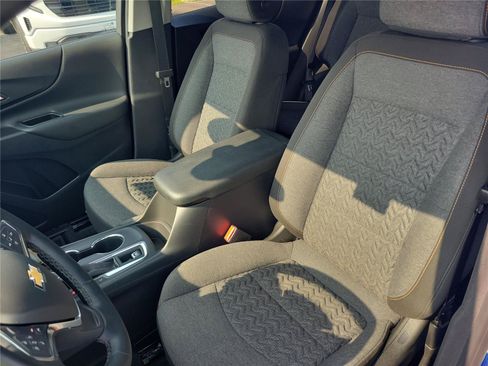 Used 2024 Chevrolet Equinox LT FWD image 18