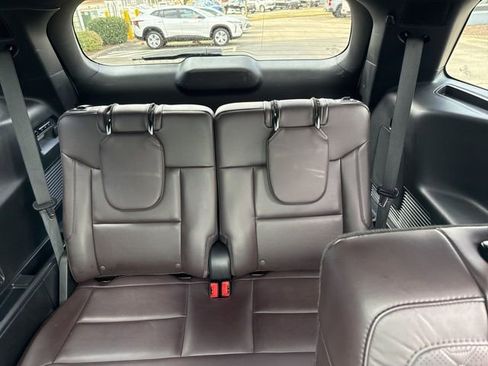 Used 2025 Ford Explorer Platinum w/ LUX Leather Package AWD/4WD image 16