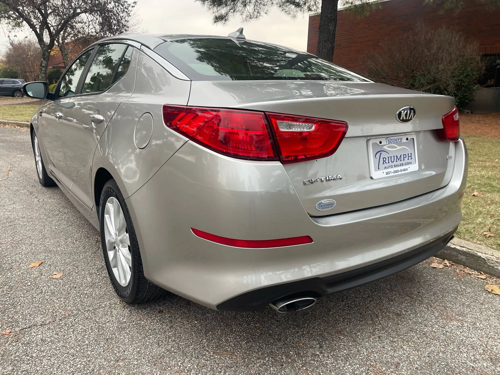 Used 2015 Kia Optima LX FWD image 3