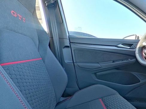 New 2026 Volkswagen GTI SE FWD image 29