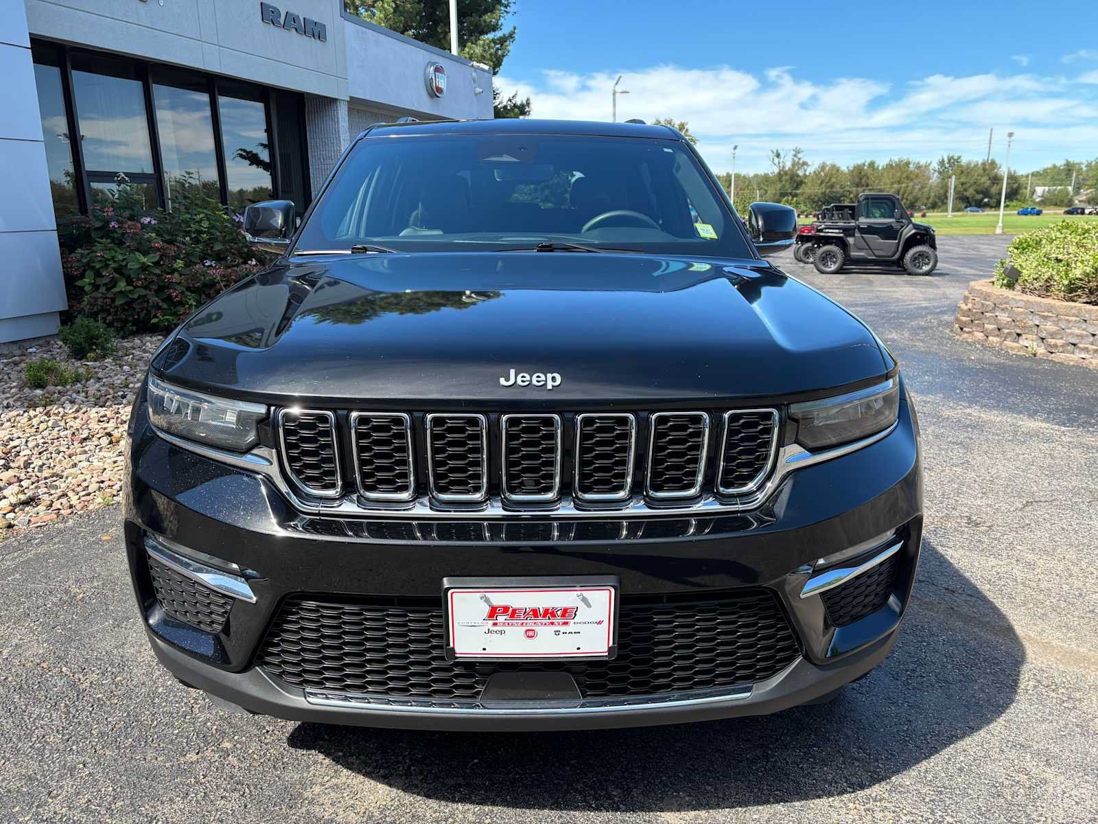 Used 2024 Jeep Grand Cherokee Limited 4xe AWD/4WD image 12