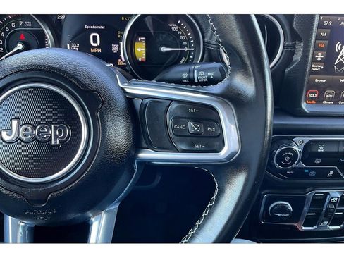 Used 2022 Jeep Wrangler Unlimited Sahara image 20