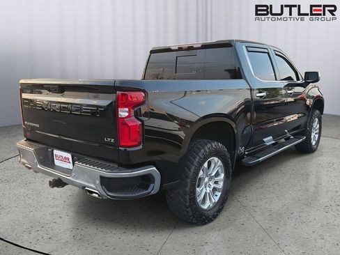Used 2024 Chevrolet Silverado 1500 LTZ w/ LTZ Premium Package AWD/4WD image 6