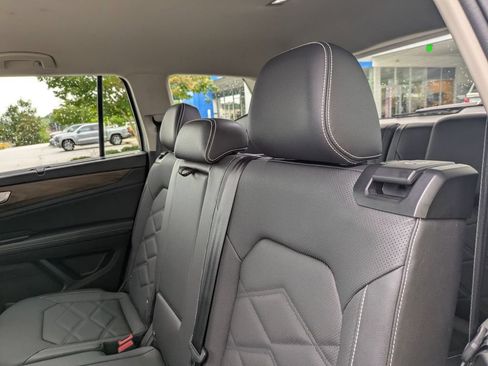 Used 2026 Volkswagen Atlas SE FWD image 27