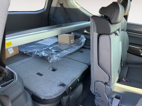 New 2026 Kia EV9 Light image 19