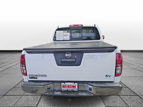 Used 2019 Nissan Frontier SV RWD image 6