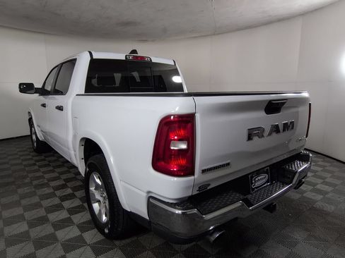 Used 2025 RAM 1500 Big Horn AWD/4WD image 7