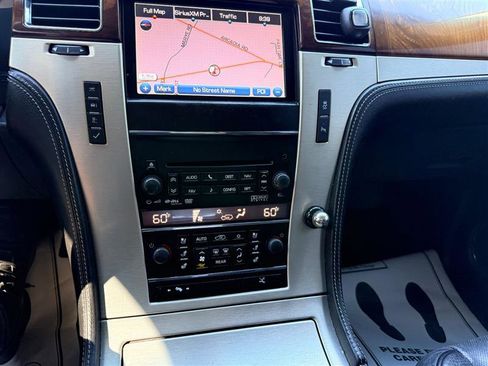 Used 2012 Cadillac Escalade ESV Platinum image 39