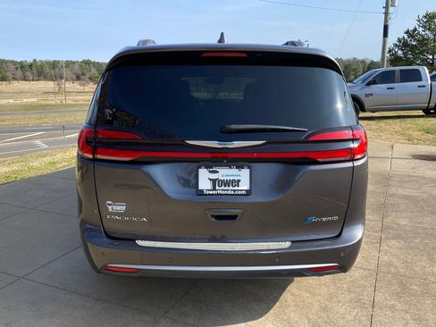 Used 2021 Chrysler Pacifica Pinnacle image 5