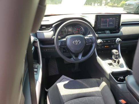 Used 2019 Toyota RAV4 XLE w/ Convenience Package AWD/4WD image 10