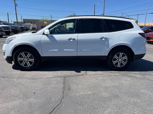 Used 2016 Chevrolet Traverse LT FWD image 9