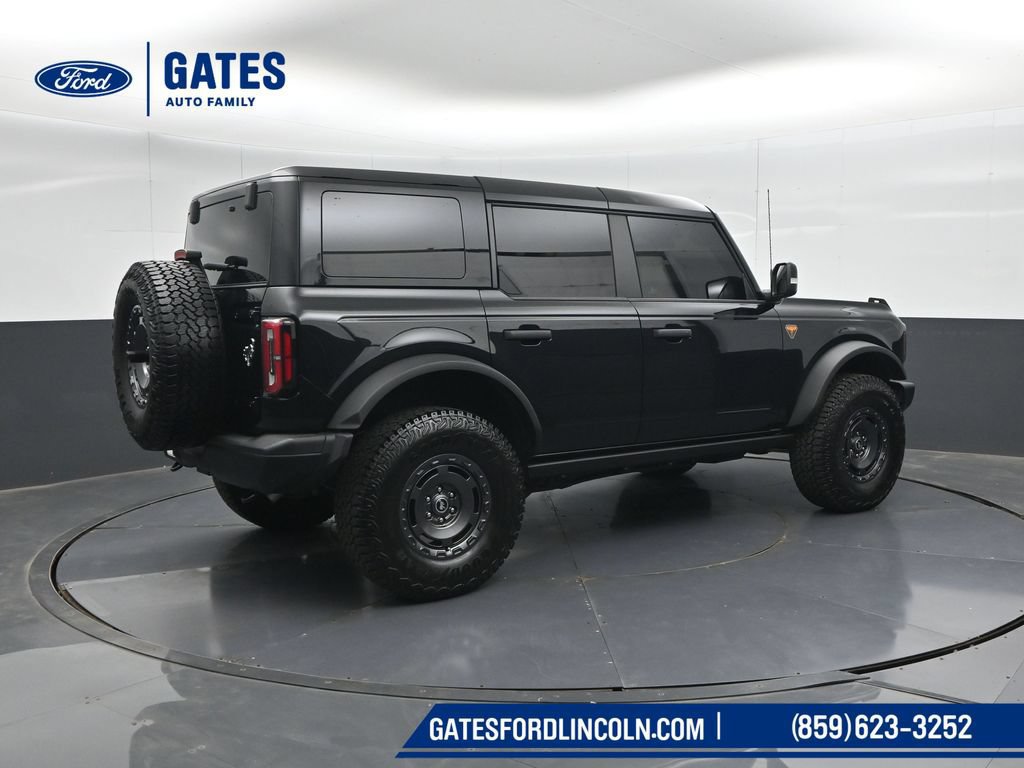 Used 2025 Ford Bronco Badlands AWD/4WD image 2