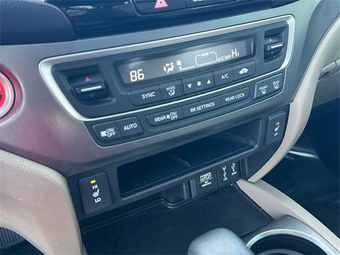 Used 2017 Honda Pilot EX-L image 22