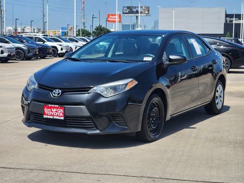 Used 2014 Toyota Corolla LE FWD image 3