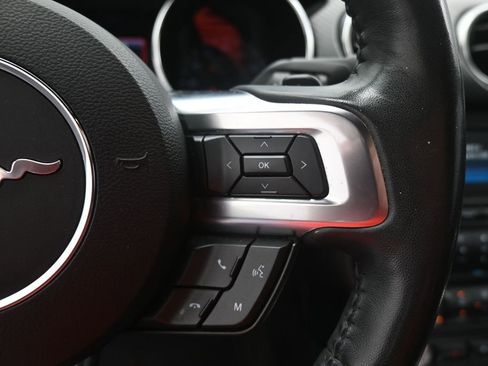 Used 2018 Ford Mustang Coupe RWD image 7