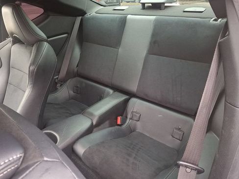 Used 2020 Toyota 86 RWD image 12