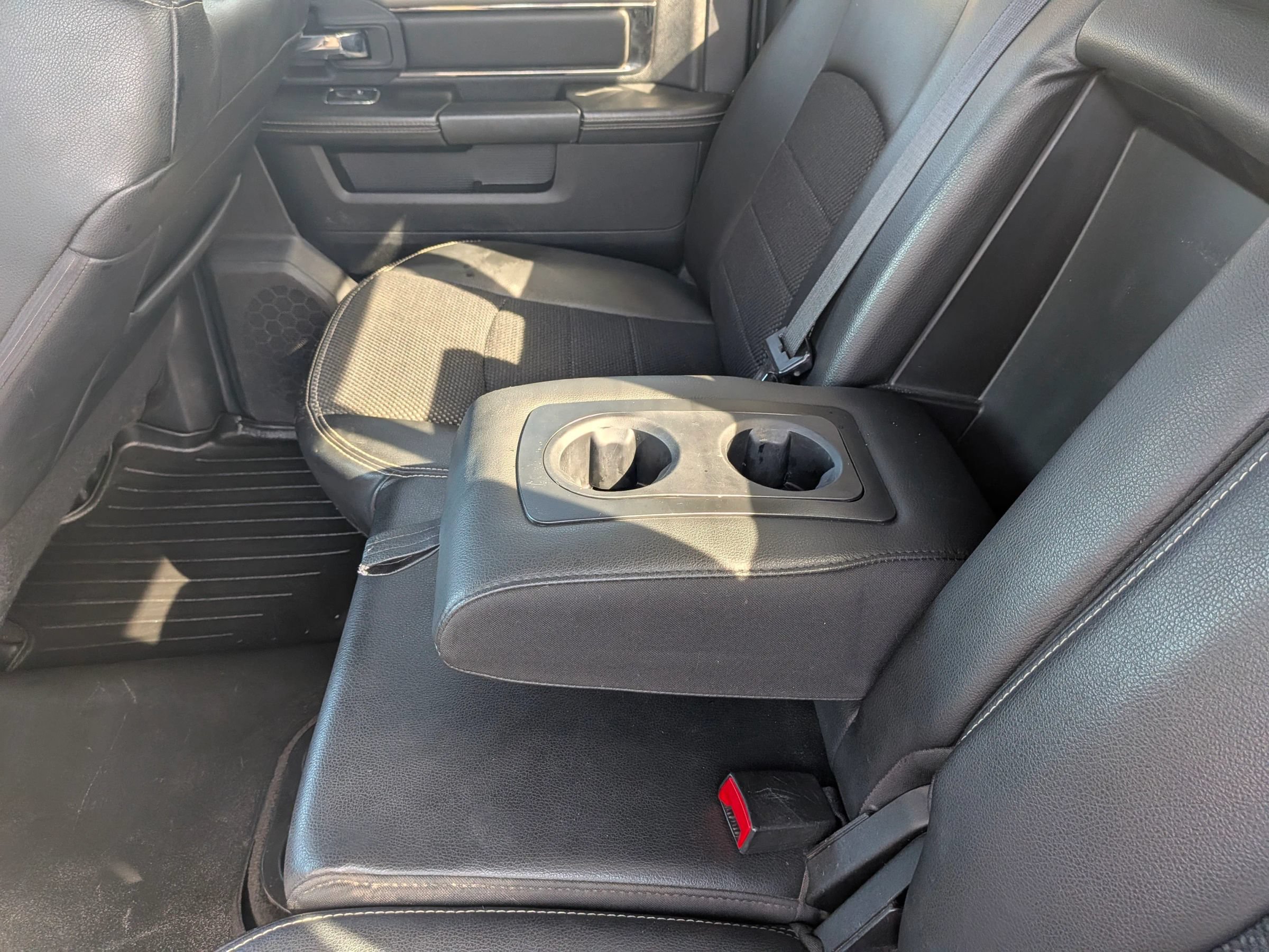 Used 2014 RAM 1500 Sport w/ Convenience Group AWD/4WD image 33