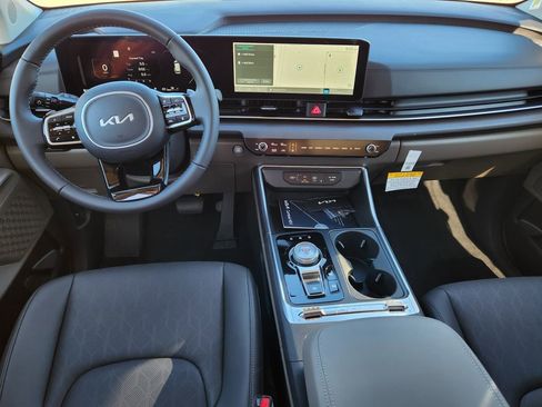 New 2026 Kia Carnival SX FWD image 11