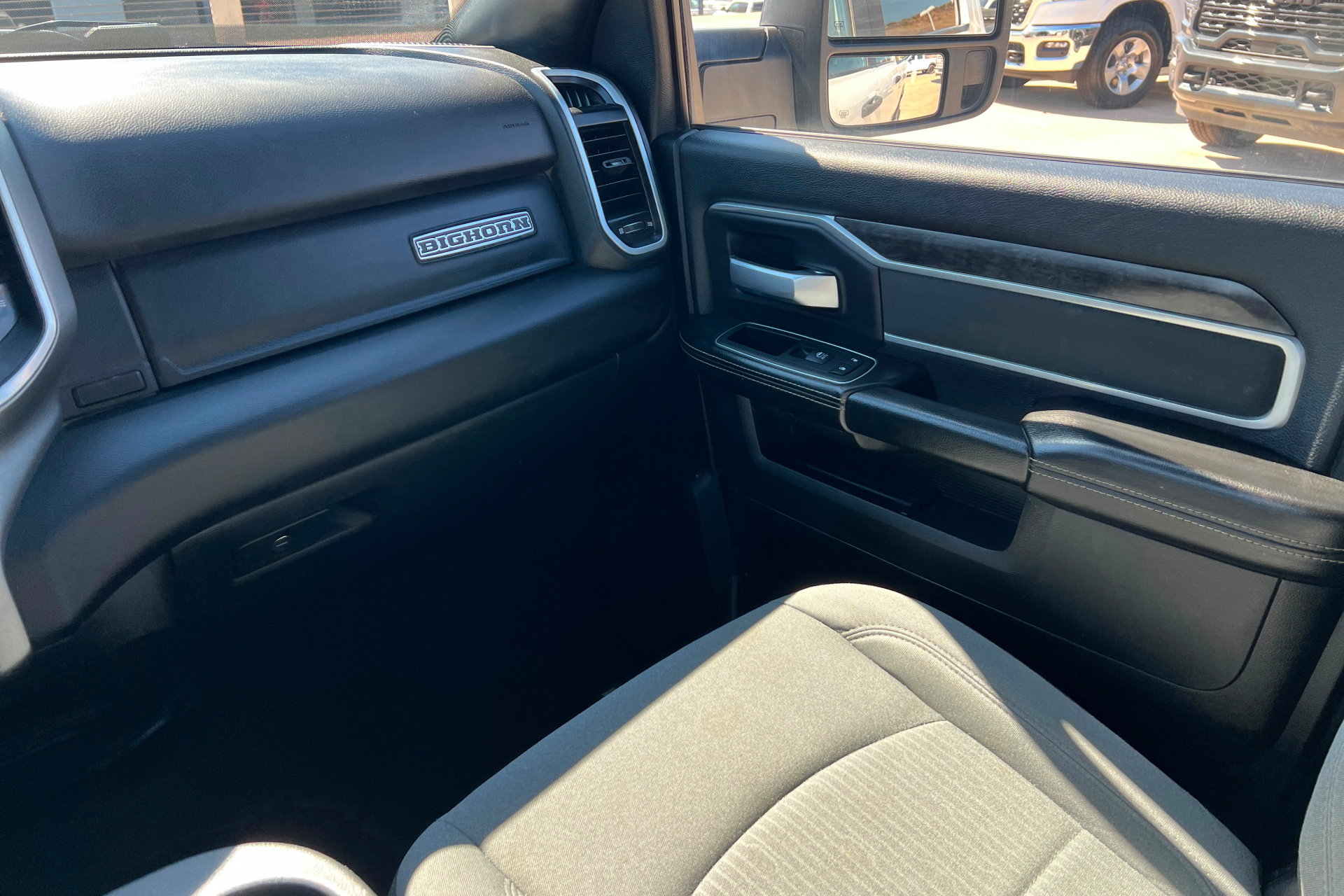 Certified 2024 RAM 2500 Big Horn w/ Off Road Package AWD/4WD image 10