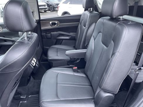 Certified 2022 Kia Sorento X-Line EX image 22
