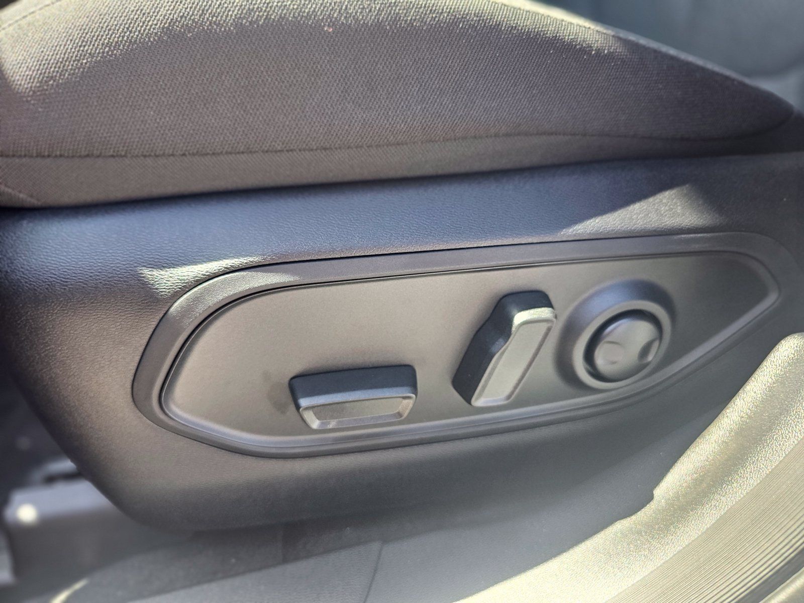 New 2026 Jeep Cherokee Laredo AWD/4WD image 22