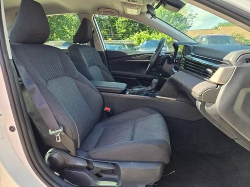 Used 2025 Toyota Camry LE FWD image 29