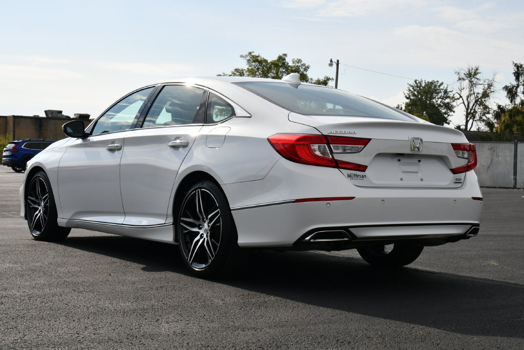 Used 2021 Honda Accord Touring image 5