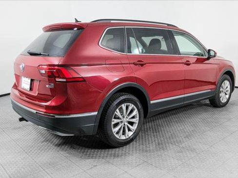 Used 2018 Volkswagen Tiguan SE w/ Panoramic Sunroof Package AWD/4WD image 8