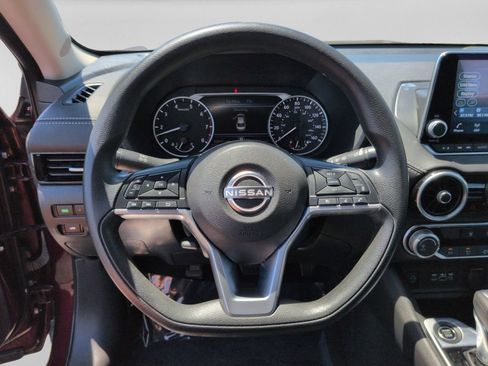 Used 2024 Nissan Sentra SV FWD image 19