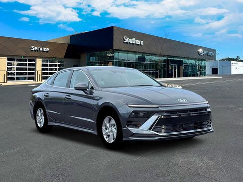 New 2026 Hyundai Sonata SE FWD image 11