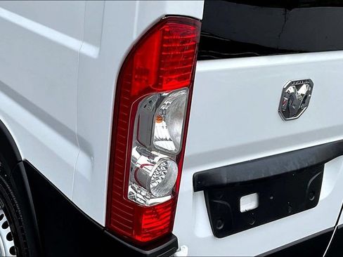 Used 2025 RAM ProMaster 2500 w/ U-Haul Equipment Group FWD image 19