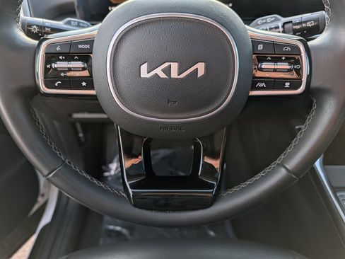 Used 2025 Kia Sorento S w/ Panoramic Sunroof Package image 25