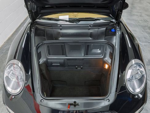 Used 2009 Porsche 911 Carrera 4S image 3