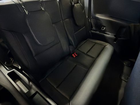 Used 2025 Ford Explorer ST-Line w/ Premium Package RWD image 13