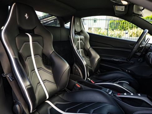 Used 2017 Ferrari 488 GTB image 31