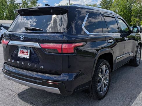 Used 2023 Toyota Sequoia Capstone AWD/4WD image 9