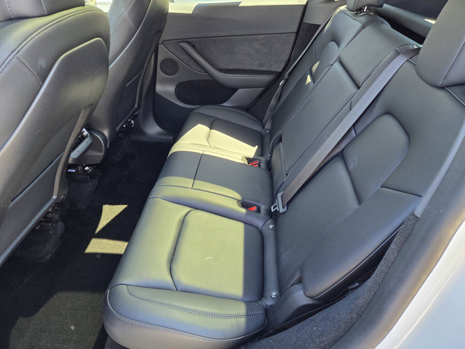 Used 2023 Tesla Model Y Performance AWD/4WD image 12