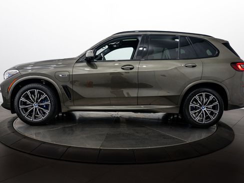 Used 2023 BMW X5 xDrive45e w/ Executive Package image 6