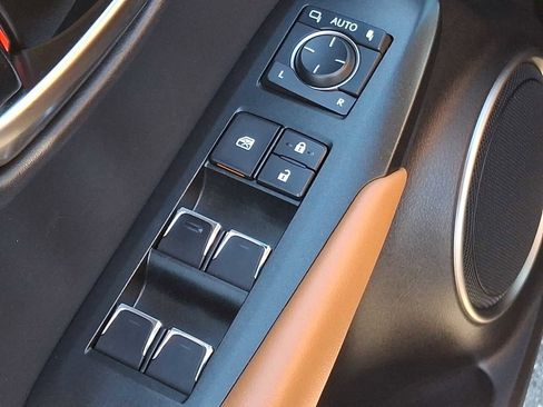 Used 2019 Lexus NX 300 image 23