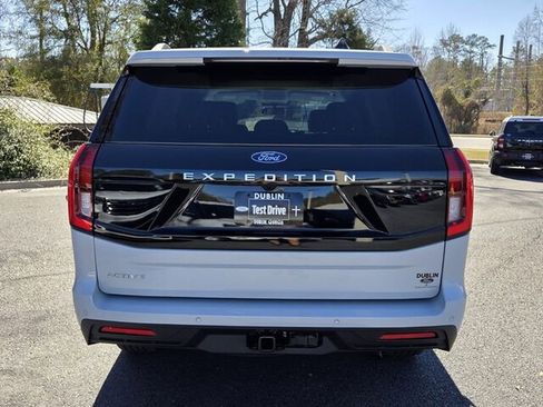 New 2026 Ford Expedition Active image 12