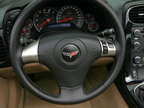 Used 2008 Chevrolet Corvette Coupe w/ Preferred Equipment Group RWD image 27