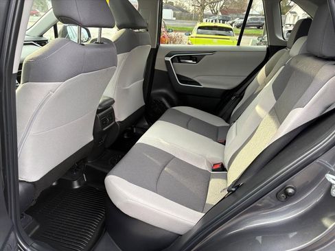Used 2023 Toyota RAV4 XLE w/ Convenience Package image 18