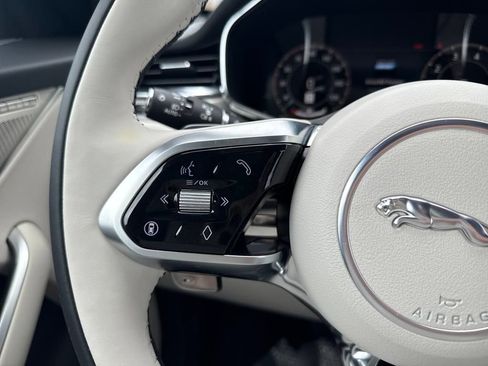 New 2026 Jaguar F-PACE R-Dynamic S image 21