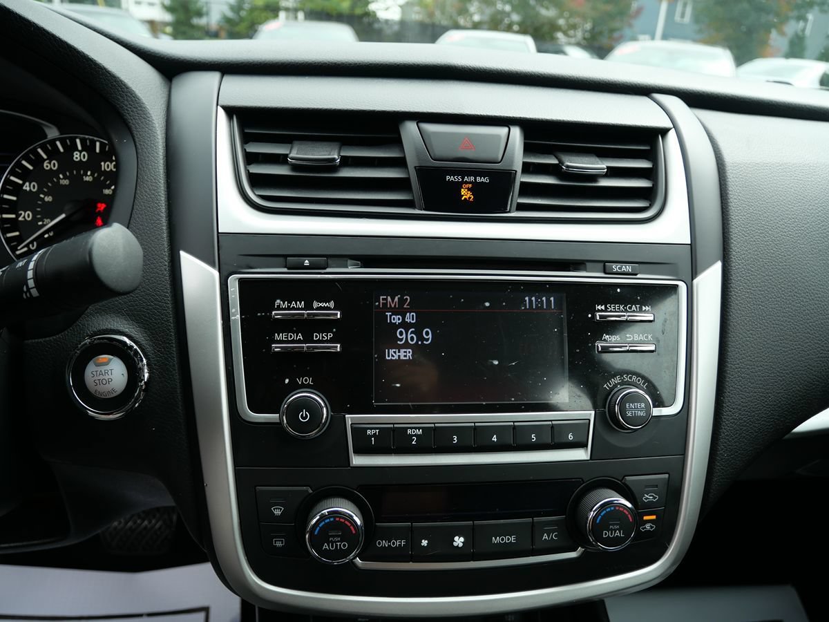 Used 2016 Nissan Altima 2.5 SV FWD image 8