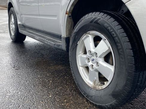 Used 2009 Ford Escape XLT image 14