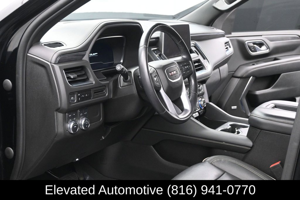 Used 2023 GMC Yukon SLT AWD/4WD image 7