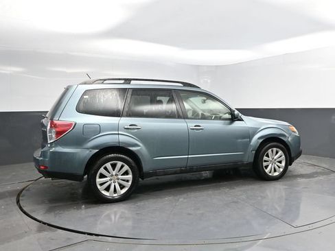 Used 2012 Subaru Forester 2.5X Premium AWD/4WD image 2