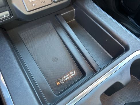 Used 2020 GMC Sierra 1500 SLT w/ SLT Premium Plus Package image 32