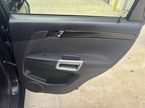Used 2014 Chevrolet Captiva Sport LT FWD image 14