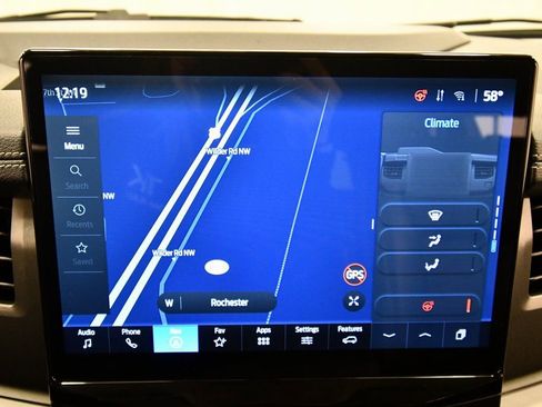 Used 2024 Ford Expedition XLT image 24